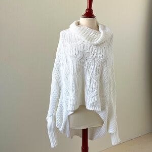 Brazilian Knit – White Oversized Sweater (One Size / Approx. M-L)